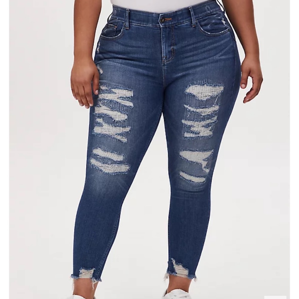 Torrid size 20 - BOMBSHELL SKINNY JEAN